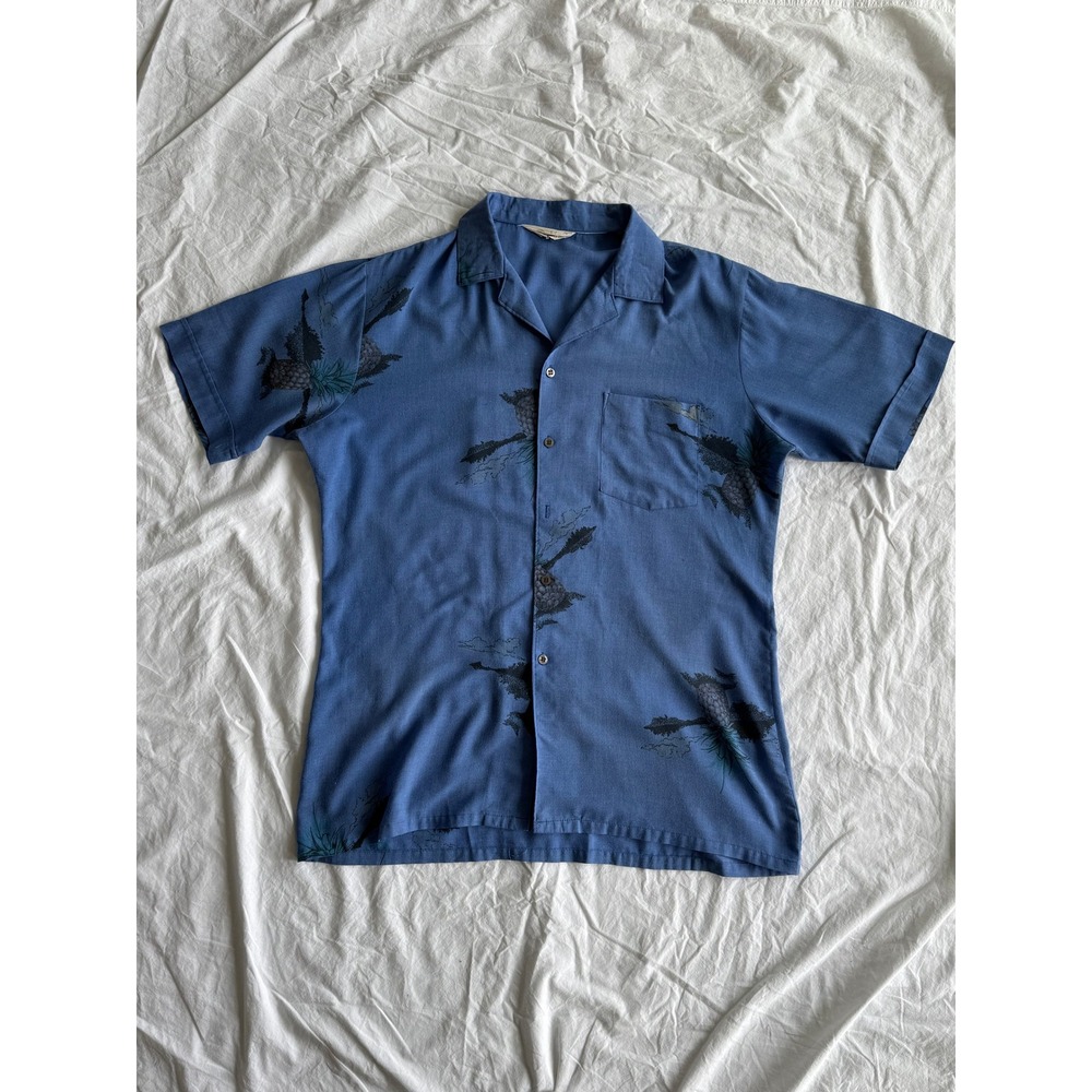 Vintage early 70s Quo Vadis Westward's Blue Pineapple Graphic Camp Shirt Mens
